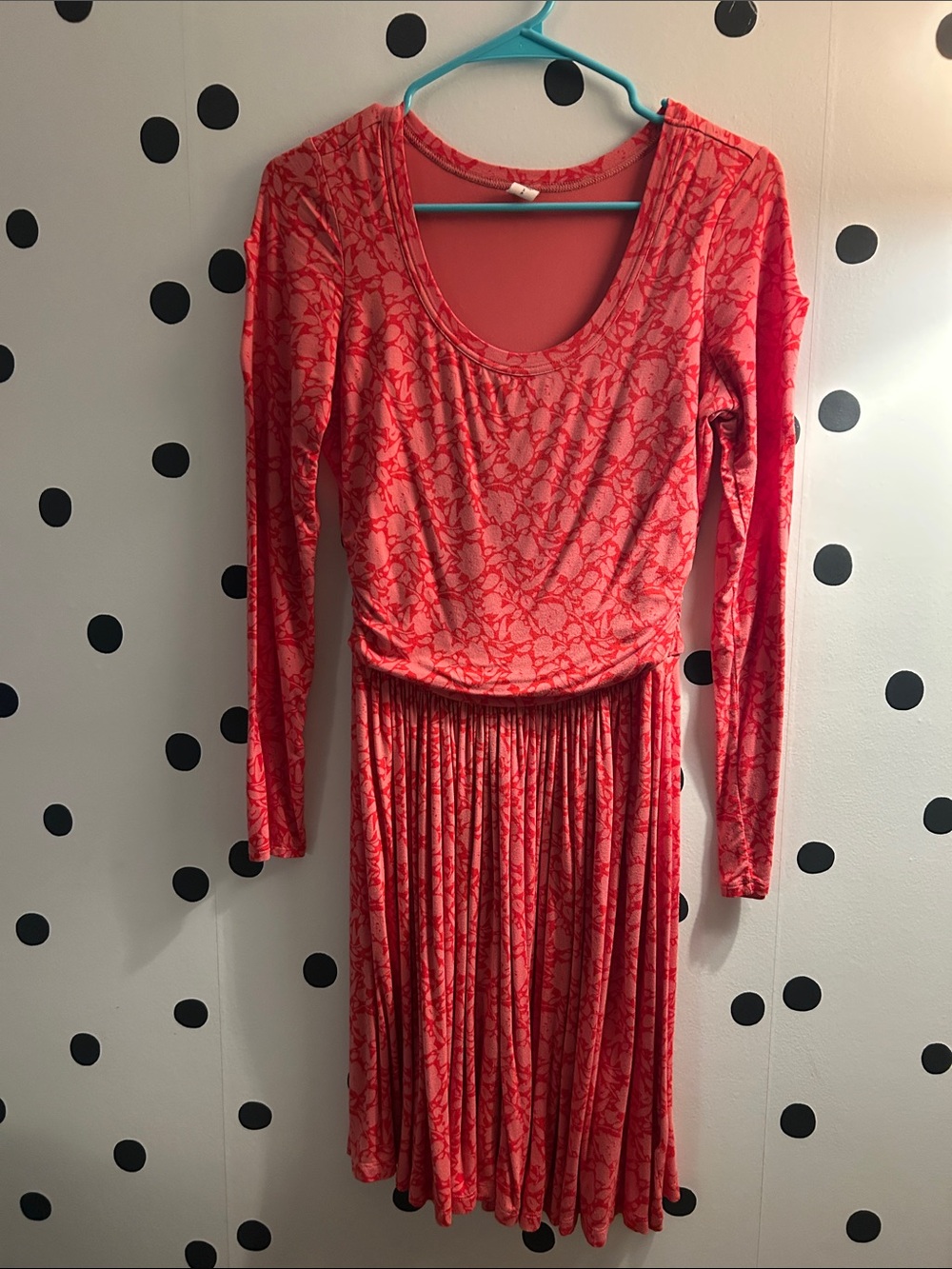 Old Navy Women's Long-Sleeve Coral Patterned Pleated Dress